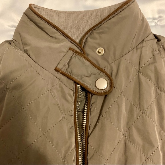 Zara vest size XS - Picture 3 of 6